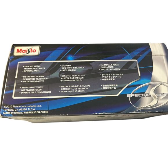 Maisto Dodge 1:8 scale Diecast Car - Picture 2 of 3